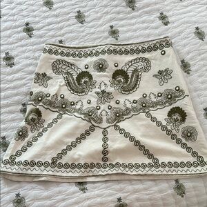 Embroidered mini skirt ZARA size XS